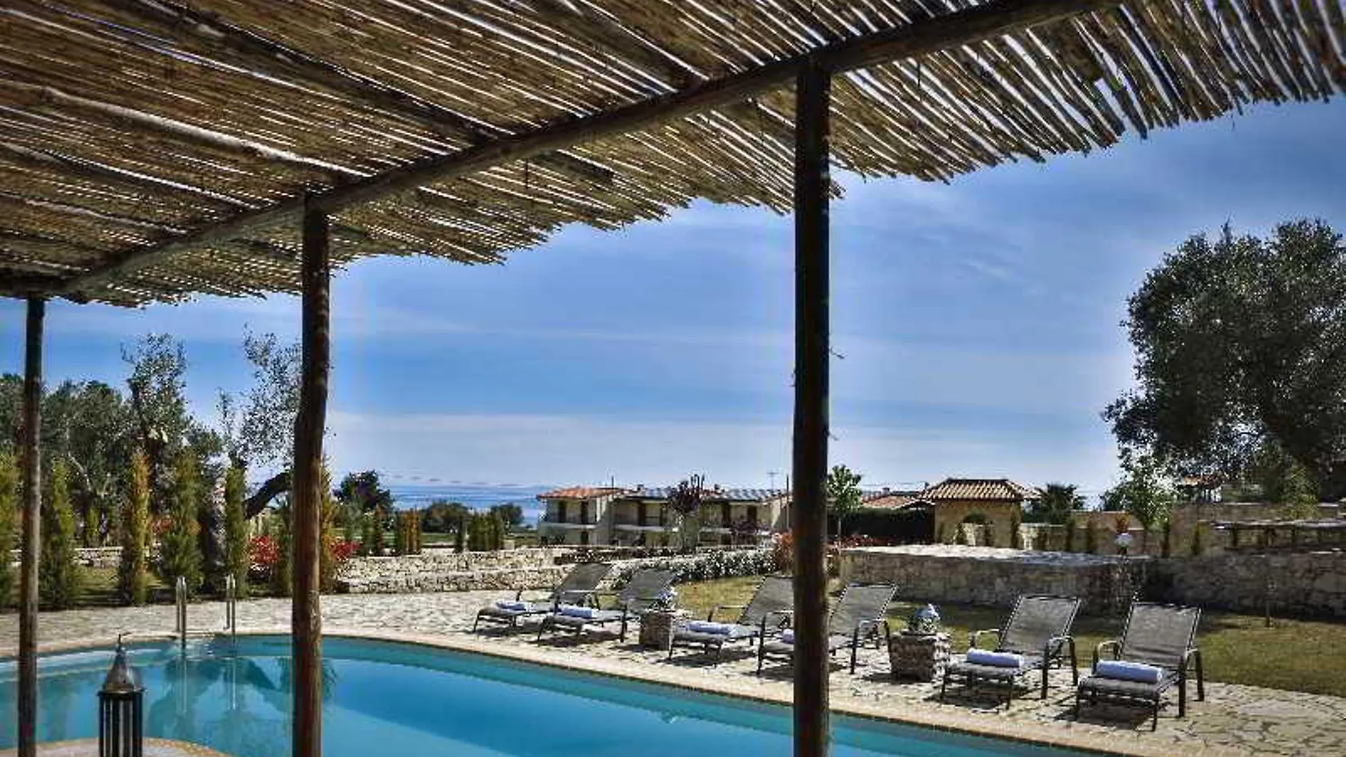 Nefeli Villas And Suites Nea Skioni 0*,